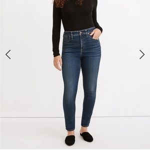 Madewell Curvy High-Rise Skinny Jeans in Lanette Wash